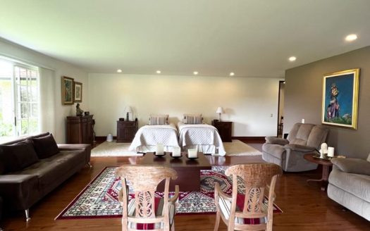 EXCLUSIVA  CASA EN VENTA EN ALTO DE PALMAS