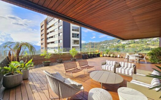 HERMOSO APARTAMENTO EN ALTOS DEL POBLADO