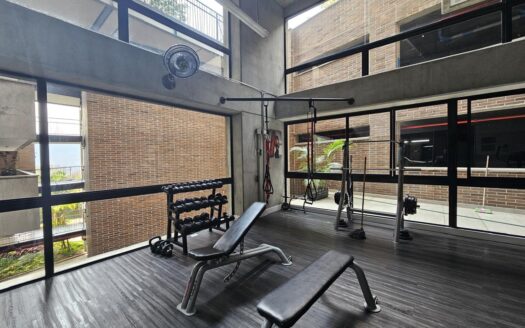 APARTAMENTO DE GRAN FORMATO EN LOMA DE LOS BALSOS – POBLADO