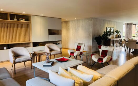 APARTAMENTO REFORMADO EN VENTA – CASTROPOL, EL POBLADO