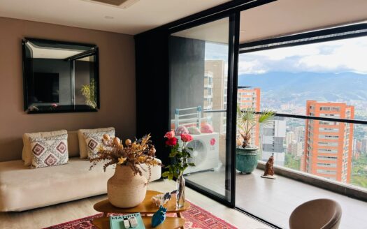 APARTAMENTO EN VENTA EN LOMA DEL PADRE MARIANITO – EL POBLADO