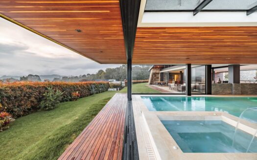 HERMOSA CASA CAMPESTRE CON PISCINA – EL ALTO DE LAS PALMAS