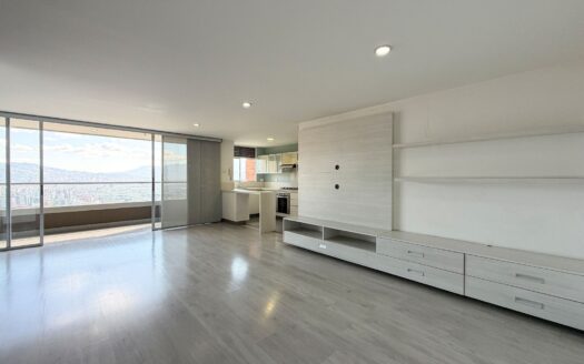 Apartamento en arriendo – El Poblado, Medellín