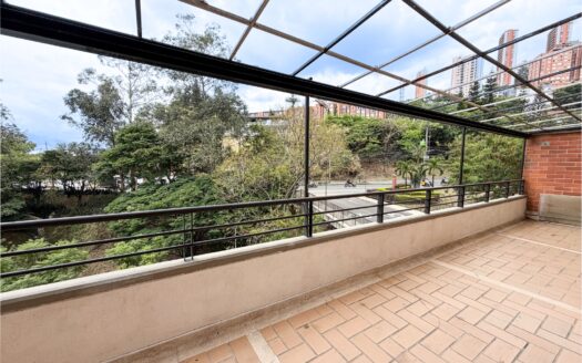 Apartamento tipo loft en renta y venta con terraza privada en Palmas