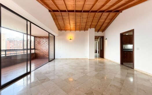 Apartamento en renta en la Loma del Tesoro, Poblado