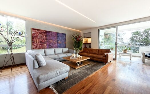 Apartamento en venta en La Calera, El Poblado