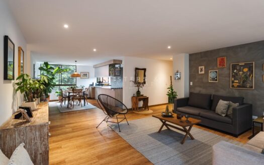Apartamento reformado en renta y venta en El Campestre, El Poblado